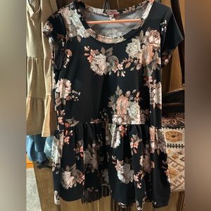 Long floral short sleeve shirt
